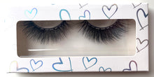 Load image into Gallery viewer, Boss Babe - Magnetic Mink Lashes
