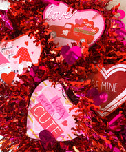 Load image into Gallery viewer, Valentine’s Cupid Box
