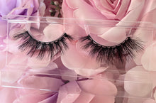 Load image into Gallery viewer, Fierce - Magnetic Mink Lashes
